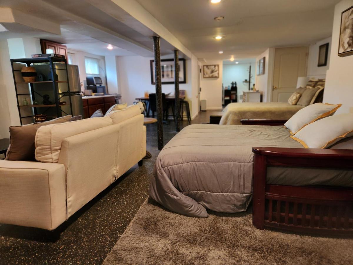 Cozy Studio; Lower Level Unit New York Luaran gambar